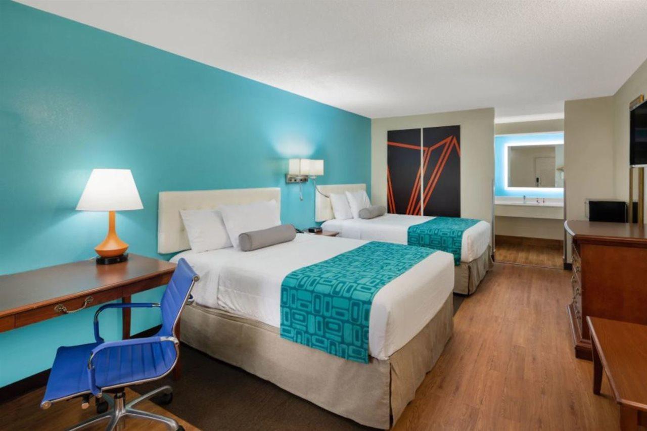 Howard Johnson By Wyndham Savannah Ga Georgetown Exterior foto