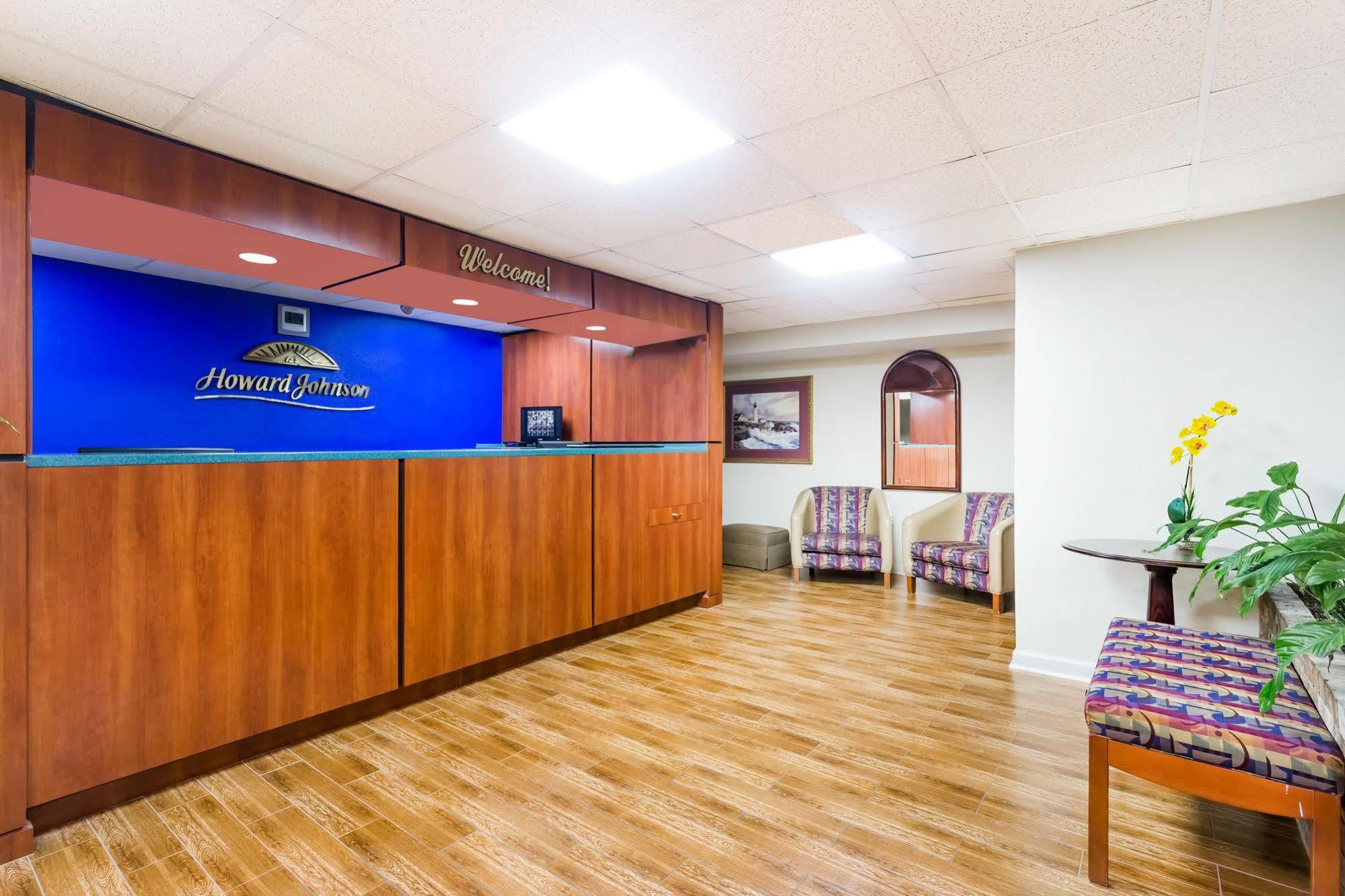 Howard Johnson By Wyndham Savannah Ga Georgetown Exterior foto